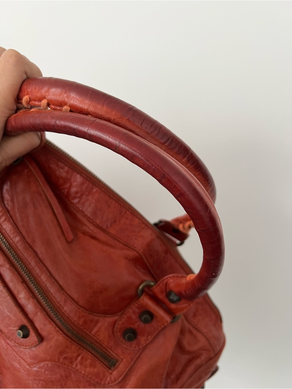 Balenciaga Red-Orange Leather Shoulder Bag - Picture 3 of 16